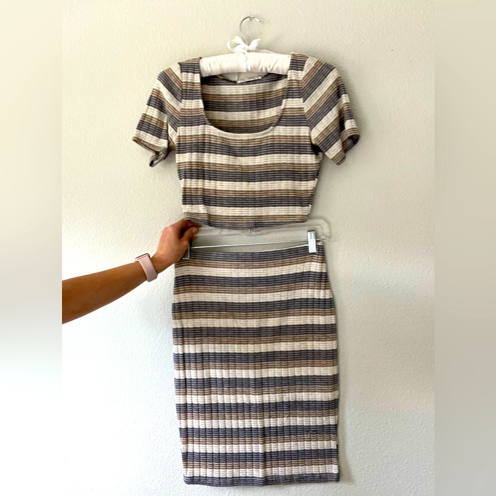 || REVOLVE 2PC SET || RIBBED PENCIL SKIRT AND CROP TOP SET || || NWOT ||